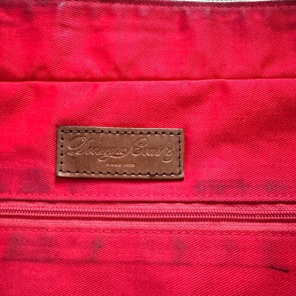 Dooney Bourke Large Tan Soft Pebbled Leather Handbag - Picture 7 of 8